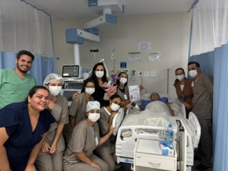 equipe-da-uti-do-hospital-regional-de-dourados-celebra-aniversario-de-paciente-em-recuperacao